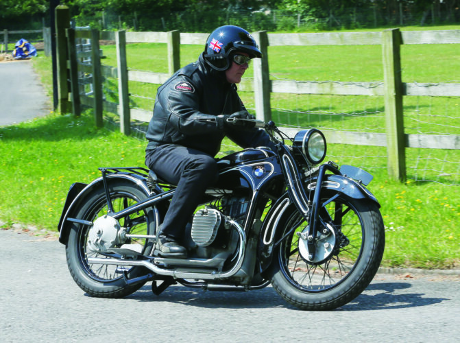 Pressed Steel Boxer: 1929 BMW R11